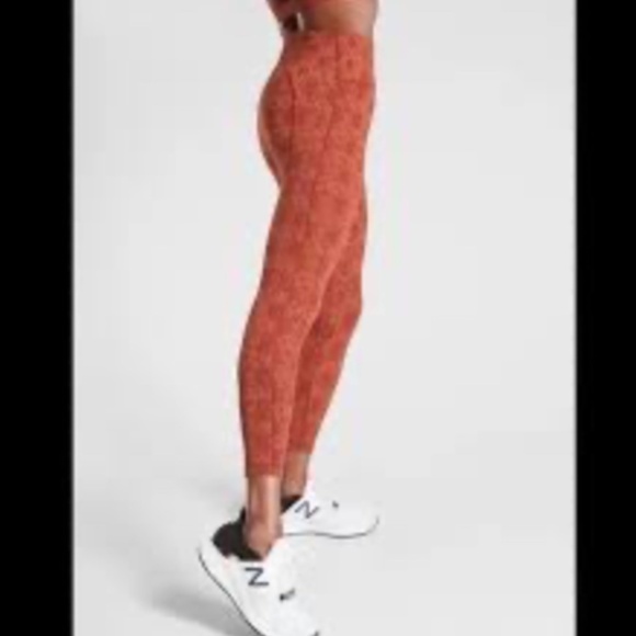 Athleta Ultimate 7/8 Tight in Snakeskin - Picture 1 of 6